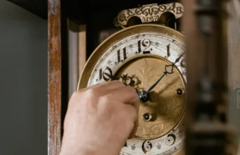 How the world decided what time it is — and why it’s still contested